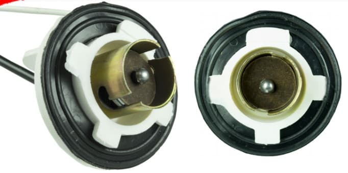 SOCKET LAMPARA 7020-7031 4 GUIAS 1 CONTACTO PAQ X 10