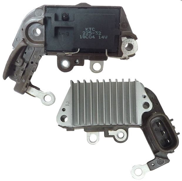 REGULADOR (IN257) 12V TOYOTA LAND CRUISER-CAMRY-RAV4-TERCEL-COROLLA-CELICA-DAIHATSUU DELTA (35-8242)